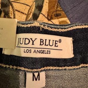 NWT Judy Blue size medium-